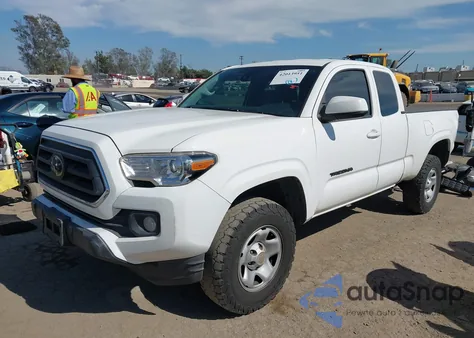 2021 Toyota Tacoma Access Cab z USA, uszkodzony, nr VIN 3TYRX5GN7MT008637